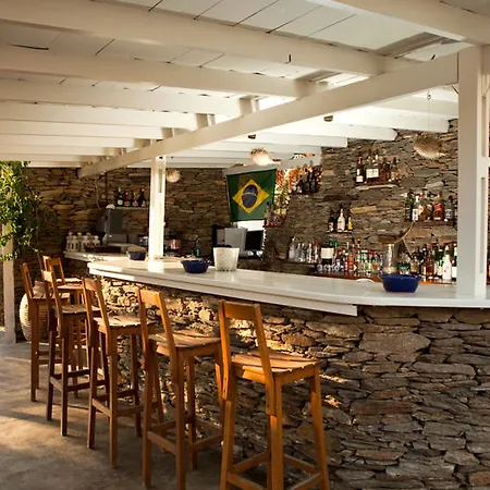 Alexandros فندق 3*