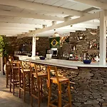 Alexandros Hotel 3*