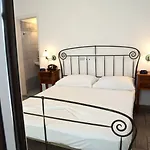 Hotel Alexandros 3*
