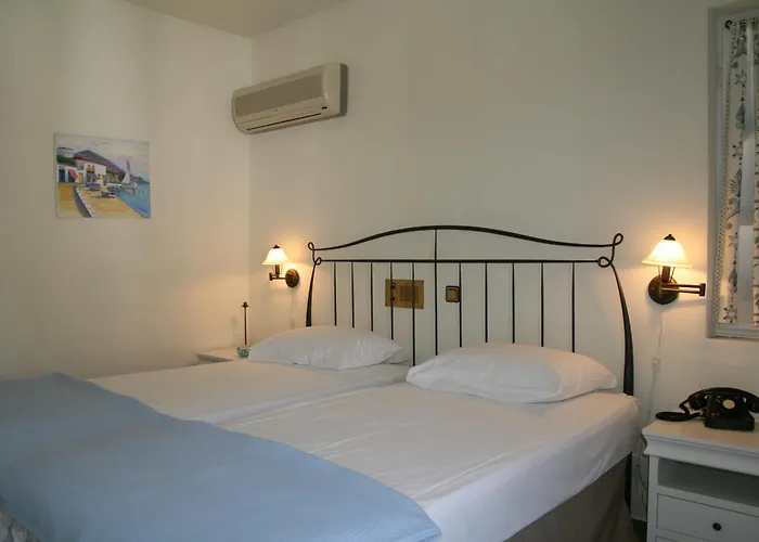 Alexandros 3* Platis Gialos (Sifnos)